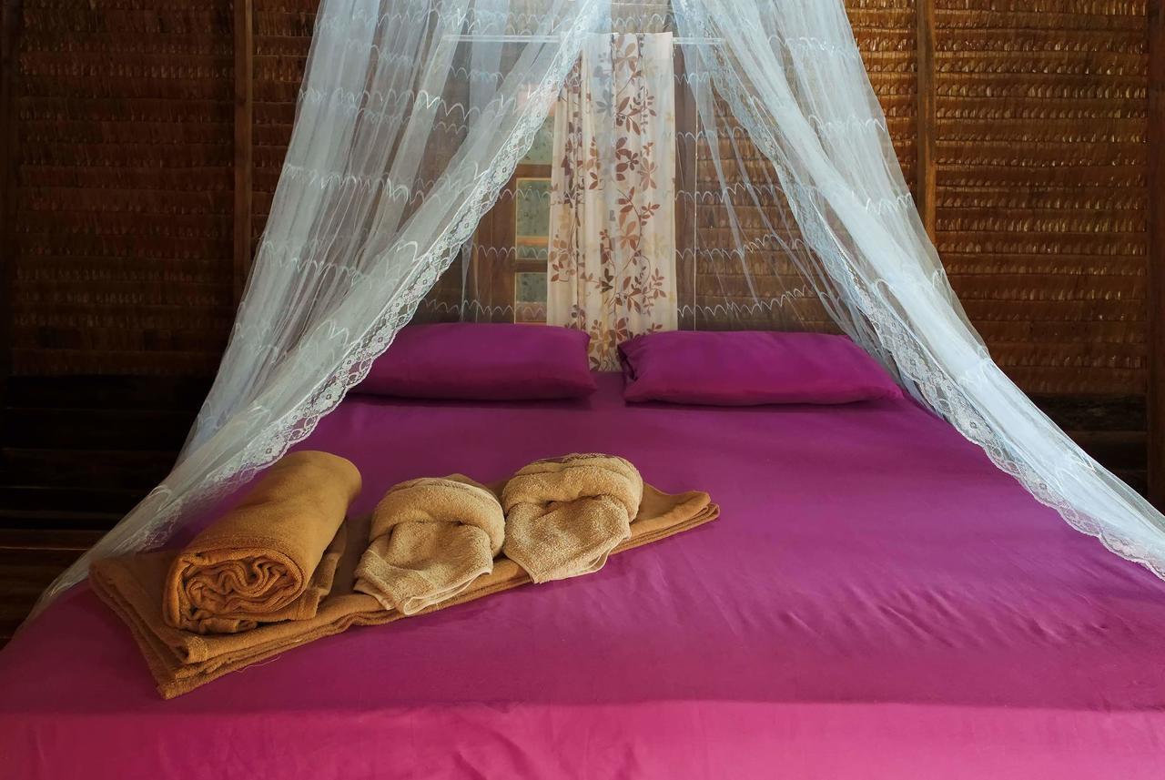 Rakkan Resort Ko Phra Thong Exterior photo